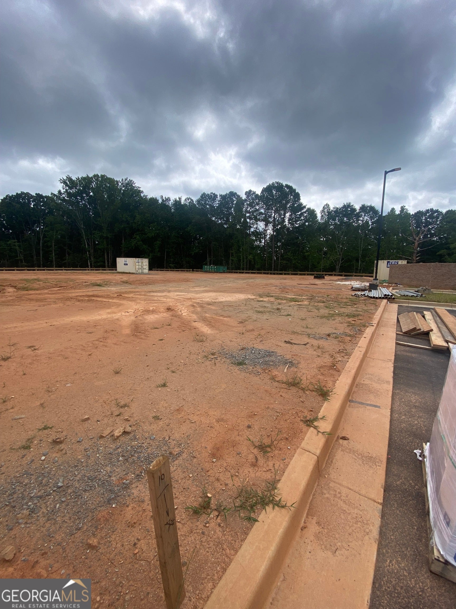 6403 Hickory Flat HWY