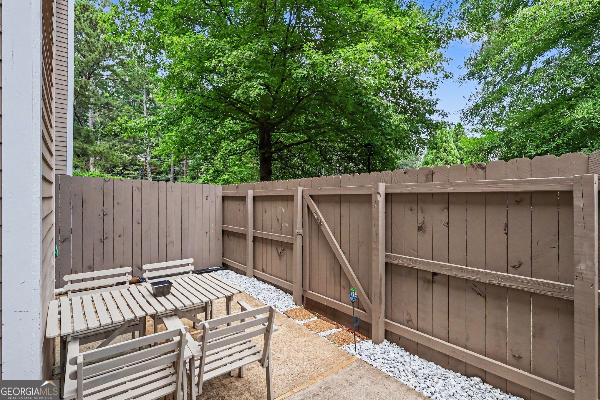 1104 Moorestown CIR