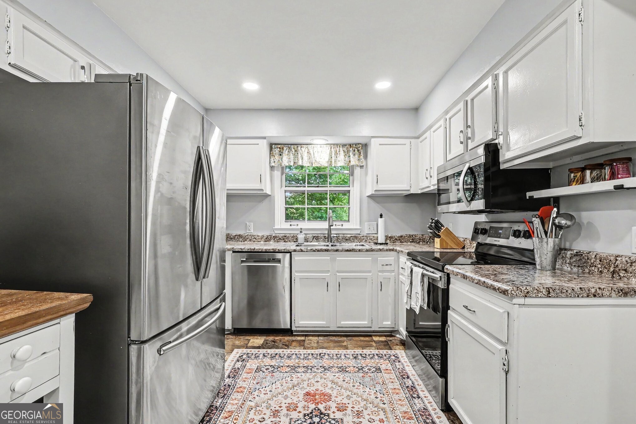 1104 Moorestown CIR