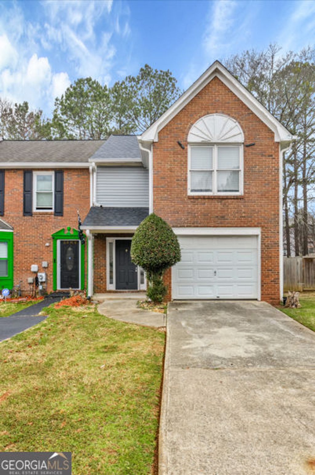 Photo of 8051 Woodlake Drive, Riverdale, GA 30274 (MLS # 10694909)
