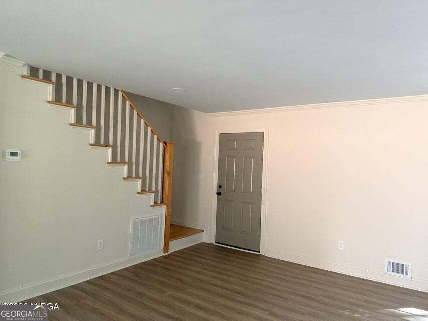 560 Eldorado DR