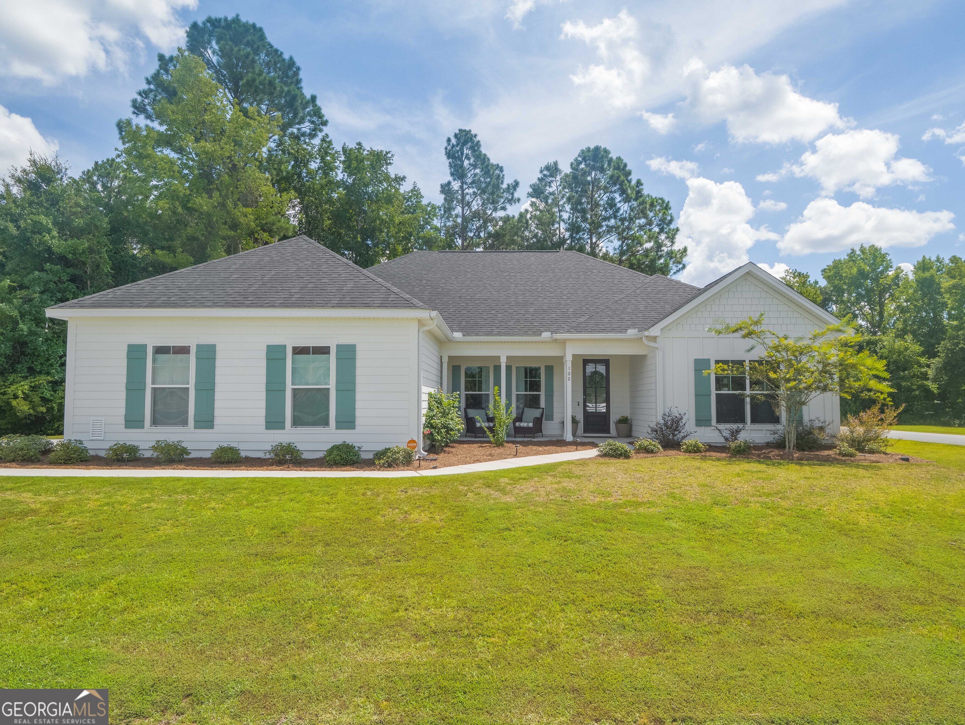 102 Huron LOOP