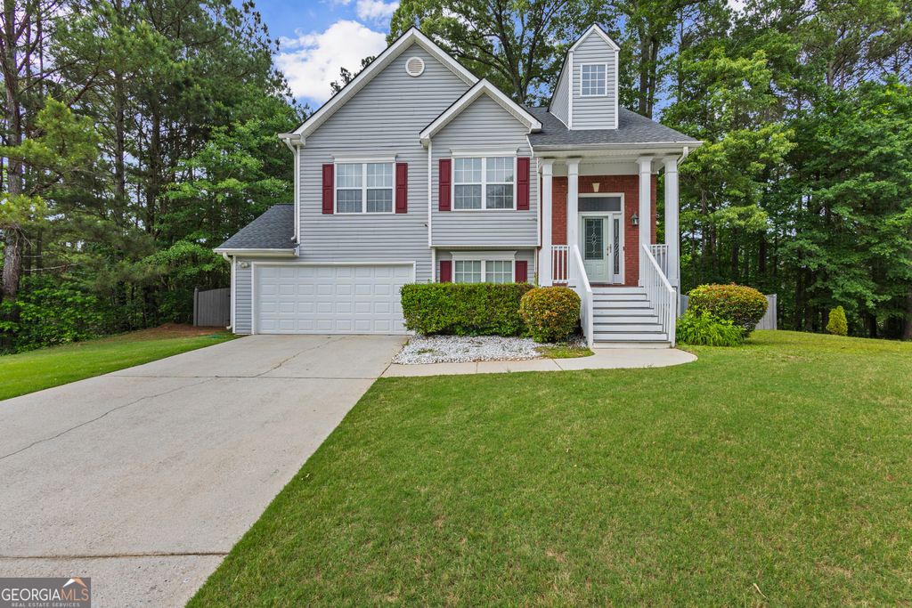 Photo of 3070 Harvest Circle, Fairburn, GA 30213 (MLS # 10764763)