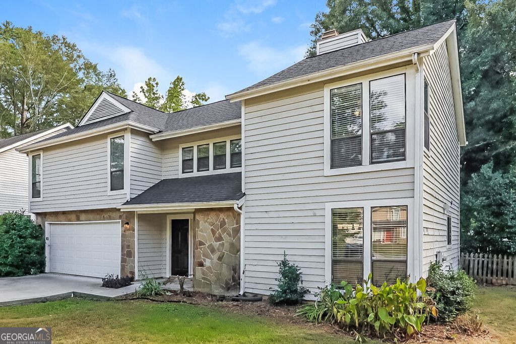 Photo of 20 Briar Gate Lane, Marietta, GA 30066 (MLS # 10624610)