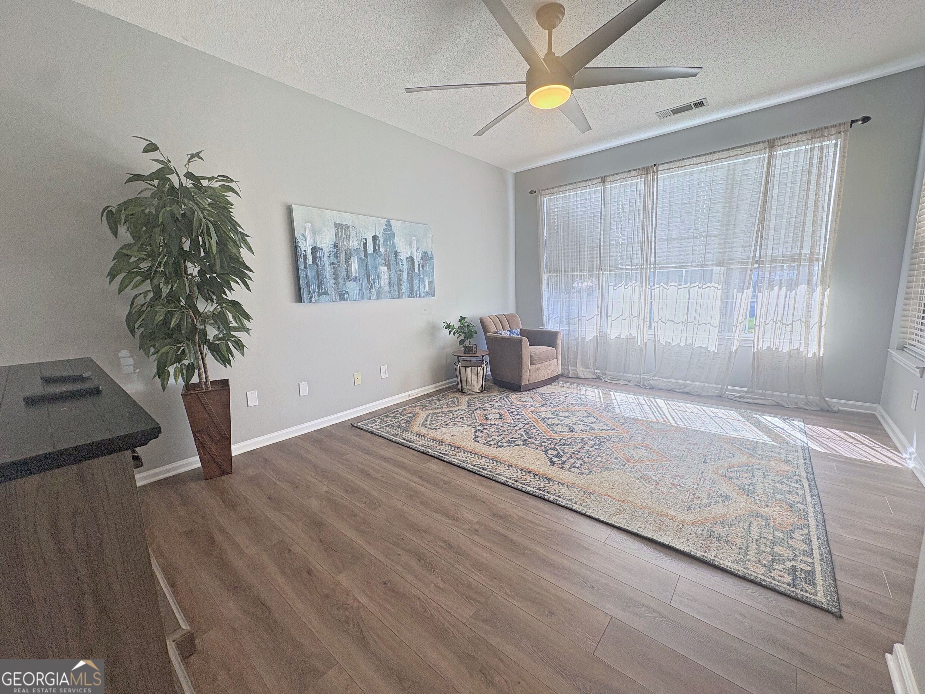410 Rosewood LN