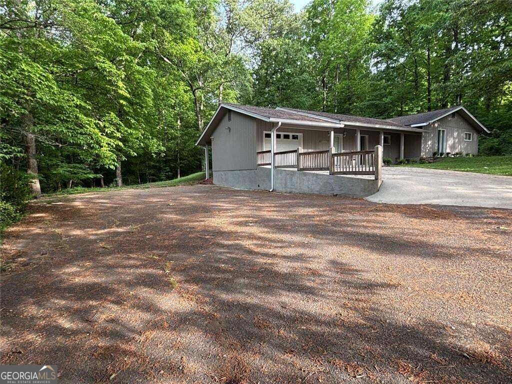183 Barker RD SW