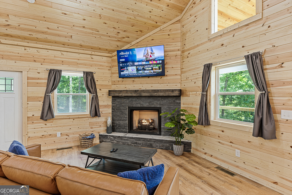 139 Maple Ridge DR
