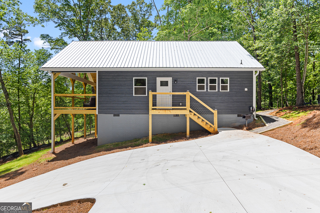 139 Maple Ridge DR