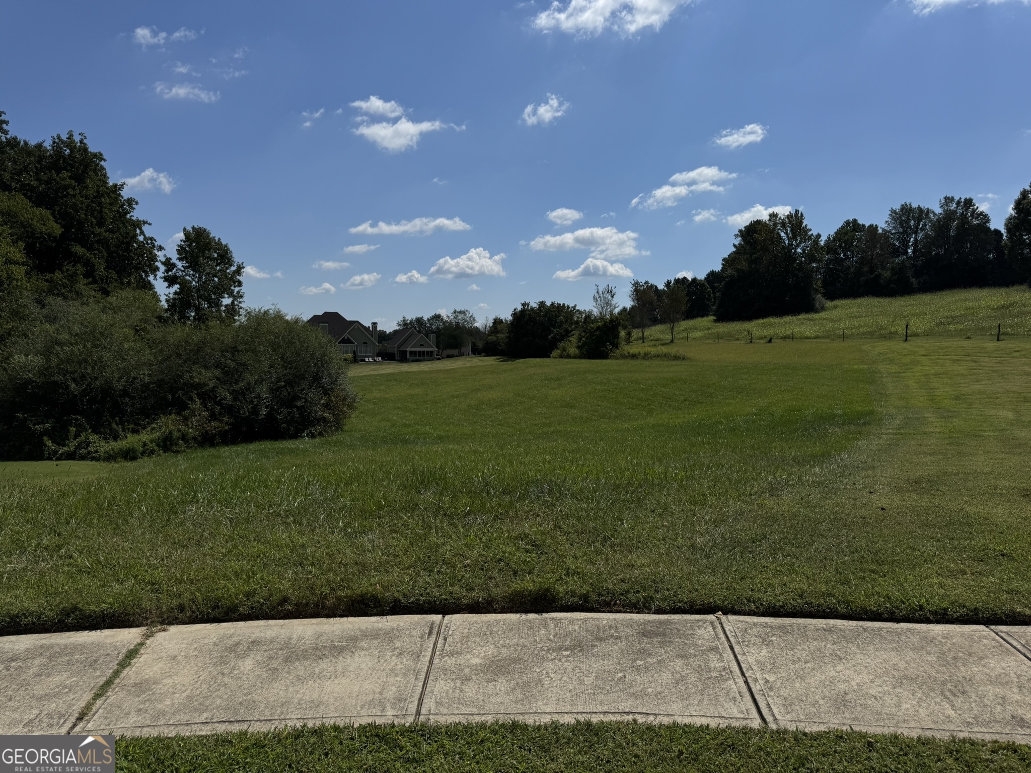 Call Your Builder!! There's a great lot in Avalon Hills Subdivision located in the North Hall School District. This 1.34 acre lot is nestled in the Cul-de-Sac near the Pool and Club House for the Subdivision. You are going to love this one because it can be perfect for just about any Floor Plan that you desire. This Swim Tennis Neighborhood is full of Beautifully crafted homes. Street lights, Side Walks, Club House, Tennis courts, Basketball court and a Playground are among the amenities included in Avalon. Get your Home plans ready and come join a great community in North Hall! Owner /Agent