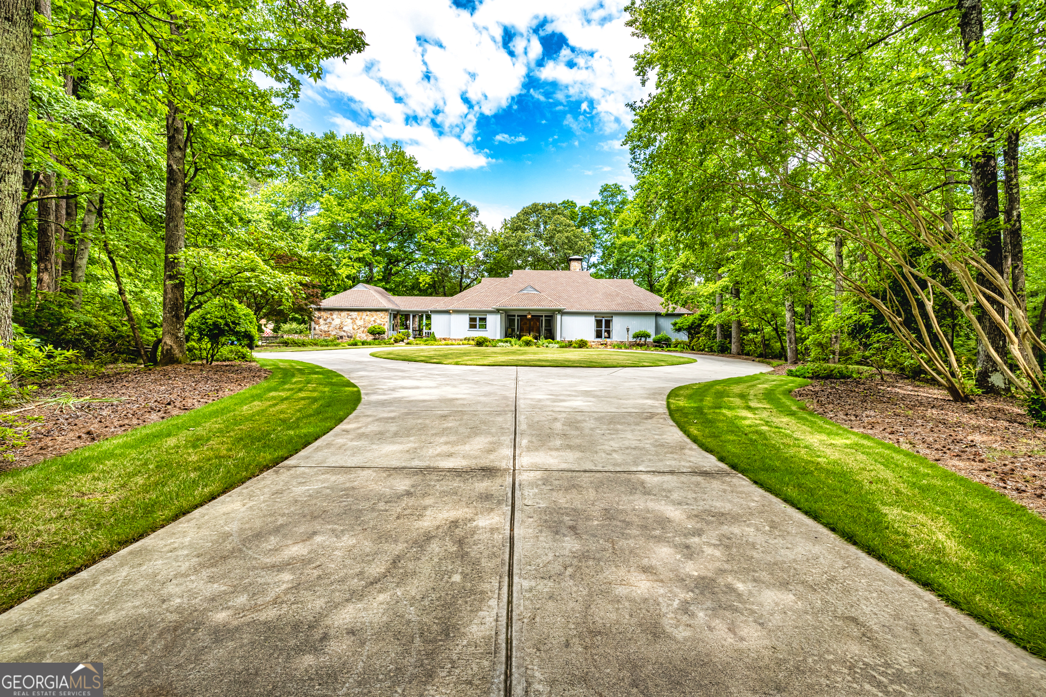 1015 Wahoo Hill