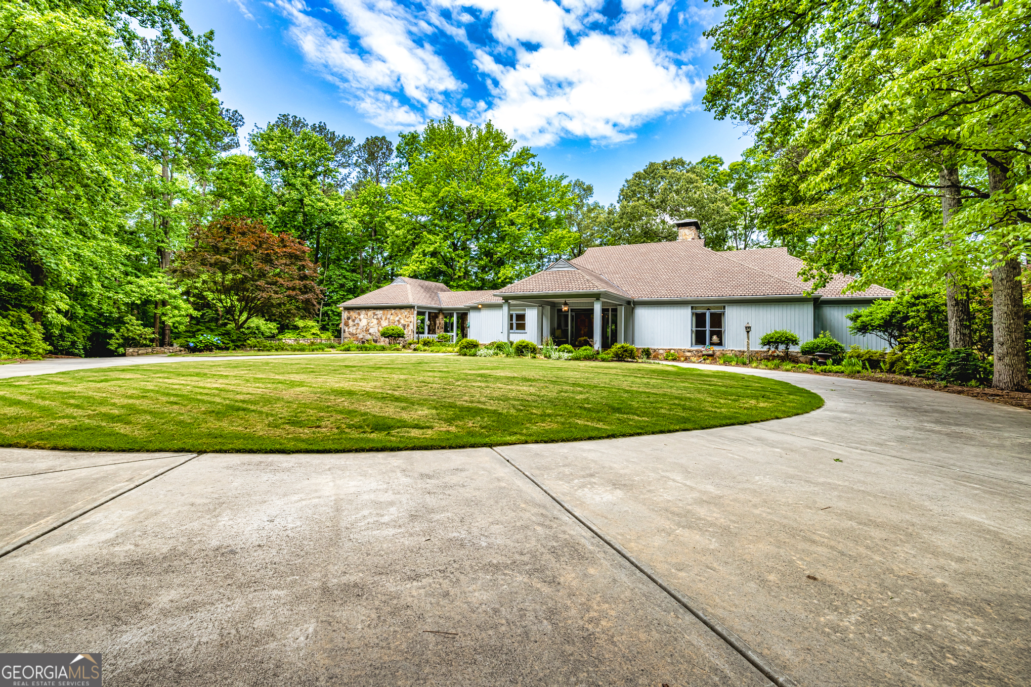 1015 Wahoo Hill