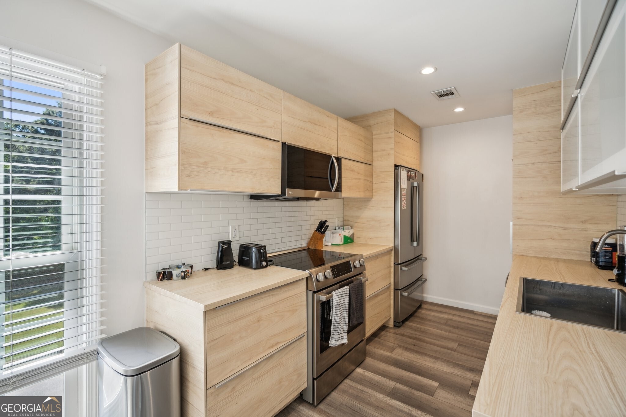 Coral Ridge - Residential Lease