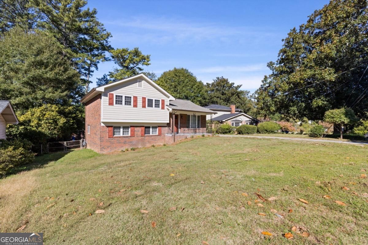 742 Vanderbilt CT NW