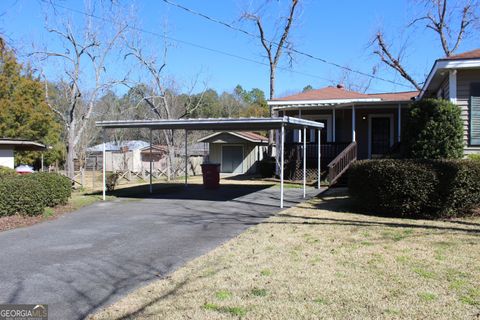 A home in Eastman