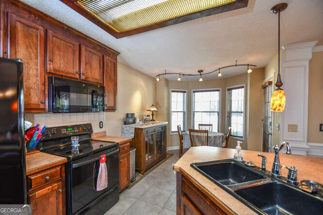 Jefferson Walk - Residential Lease