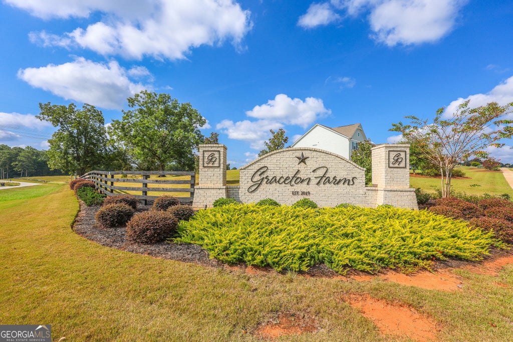 Photo of 275 Graceton Farms Drive, Senoia, GA 30276 (MLS # 10848886)
