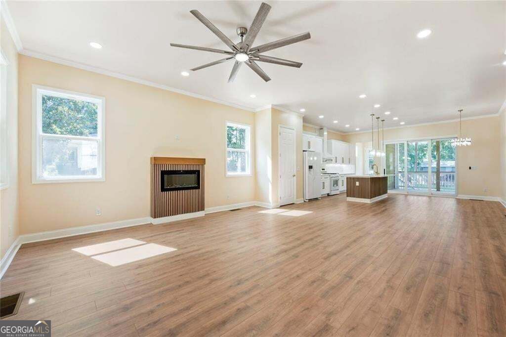 3395 Lee PL