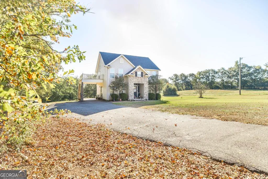 1550 Charlie Benson Road