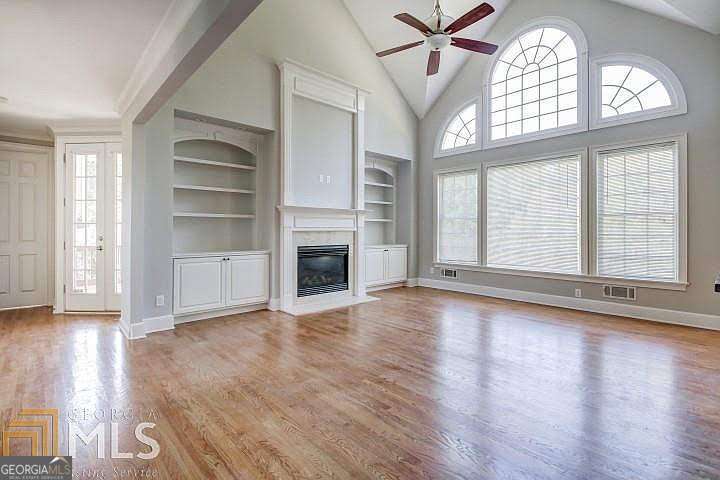 222 Chadmore LN