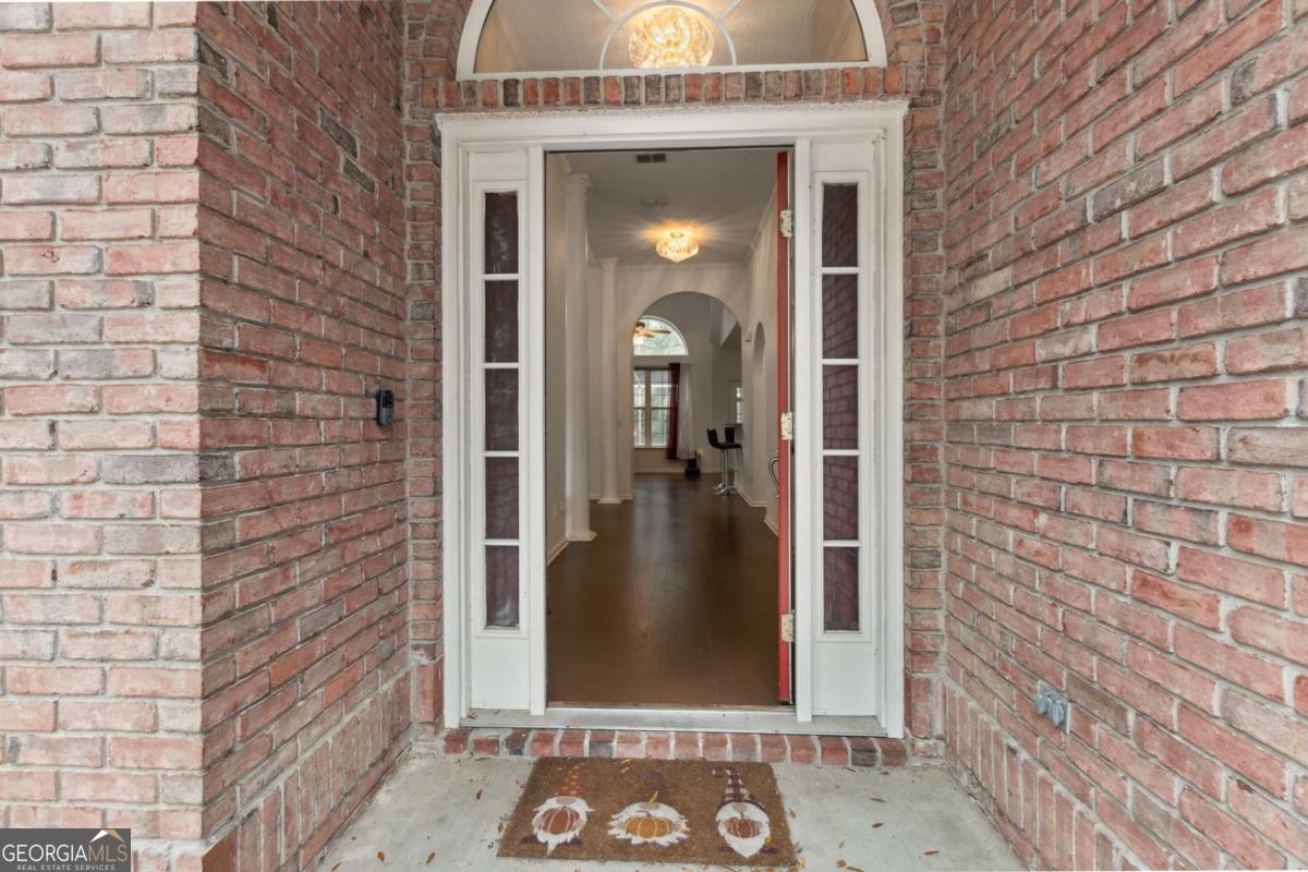 51 Ravine LN