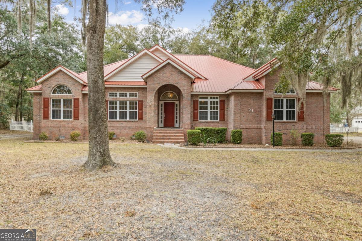51 Ravine LN
