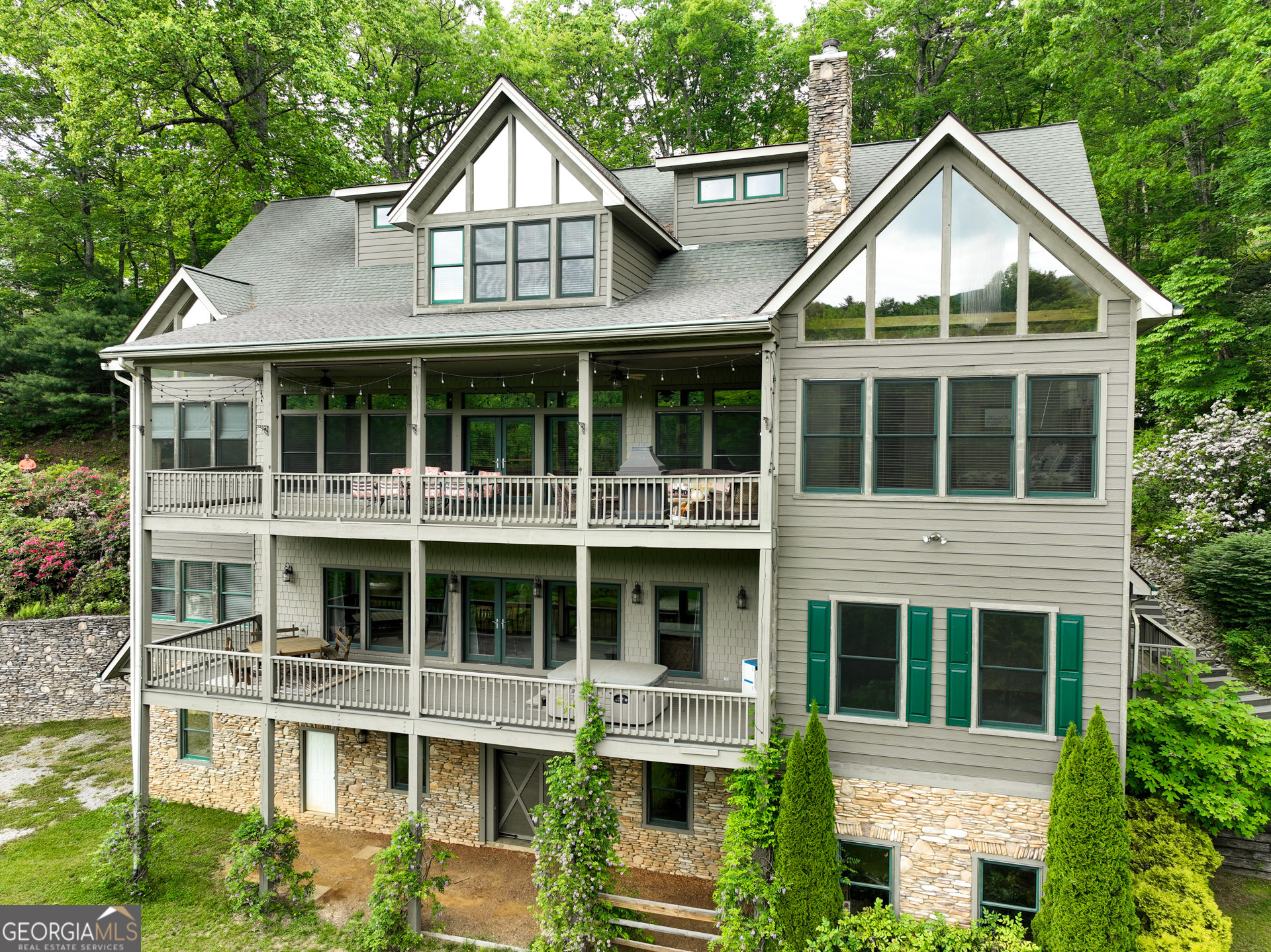115 Dam Lake DR