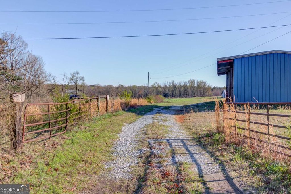 Photo of 334 Brock Road, Toccoa, GA 30577 (MLS # 10713078)