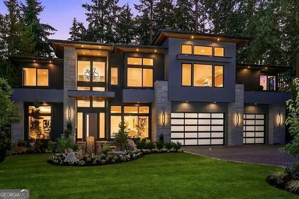 2347 CLAIRMONT RD NE, ATLANTA, GA 30329 - Image 2128347e5b5bb2bbabab0a1d9cd8a823/1102208726