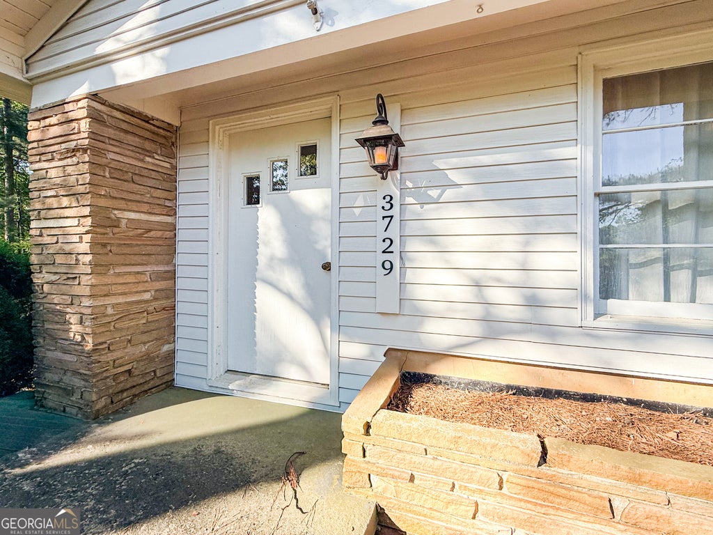 Photo of 3729 Duncan Bridge Road, Cornelia, GA 30531 (MLS # 10818429)