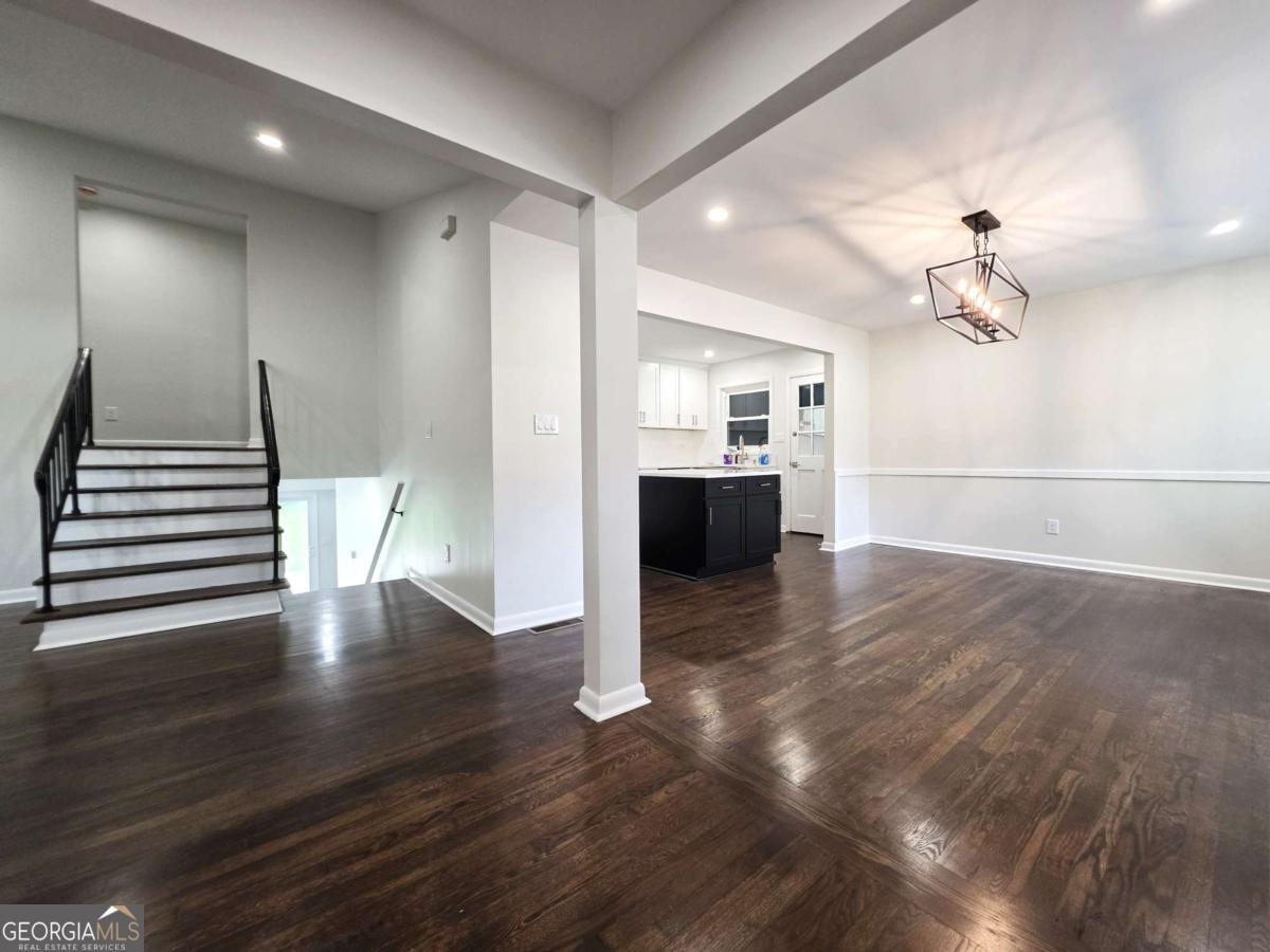 3833 Leander CT