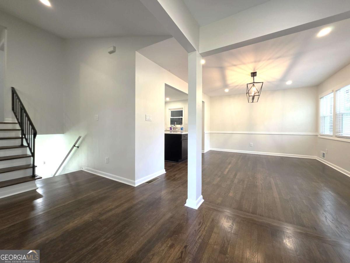 3833 Leander CT