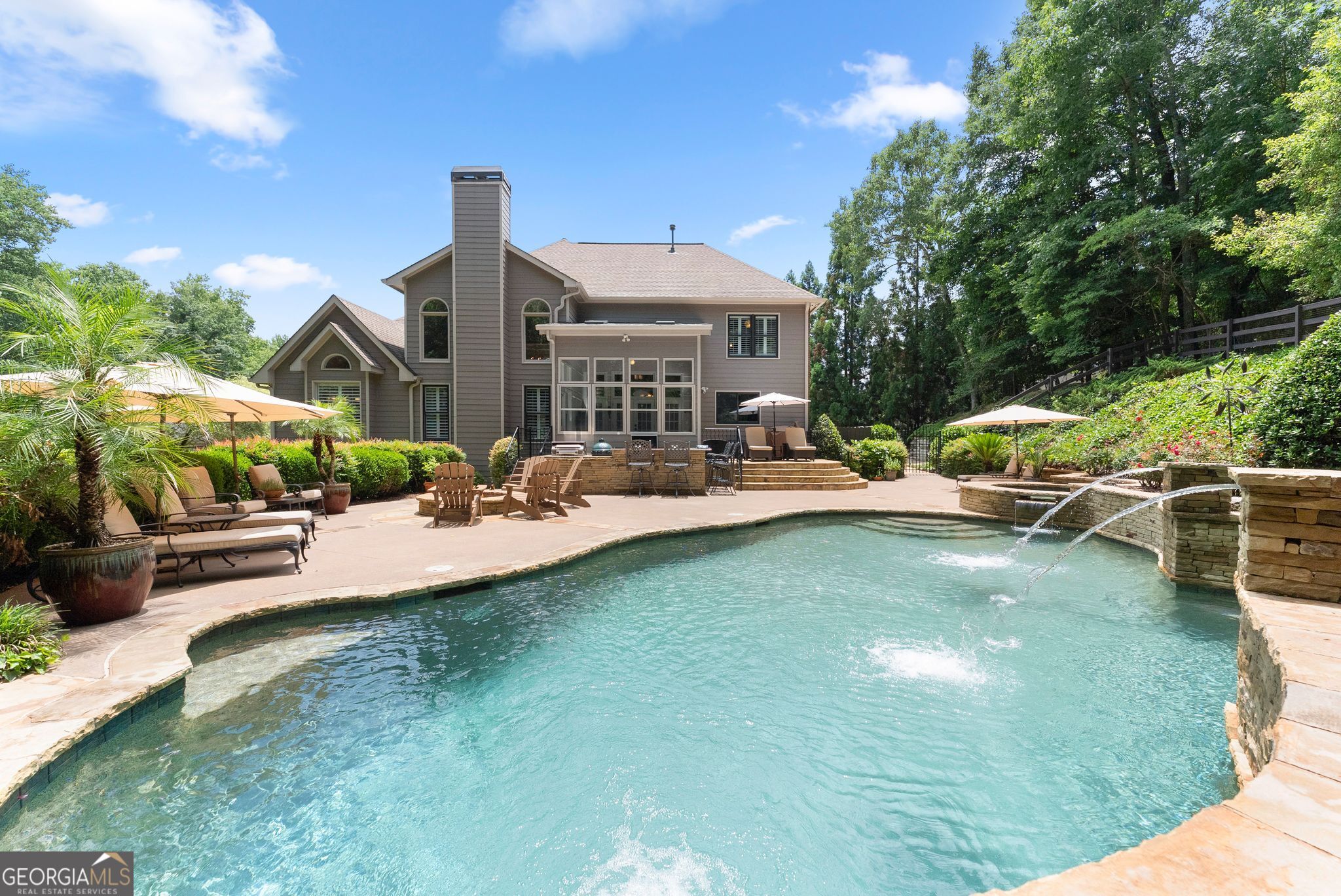 136 Riverview DR