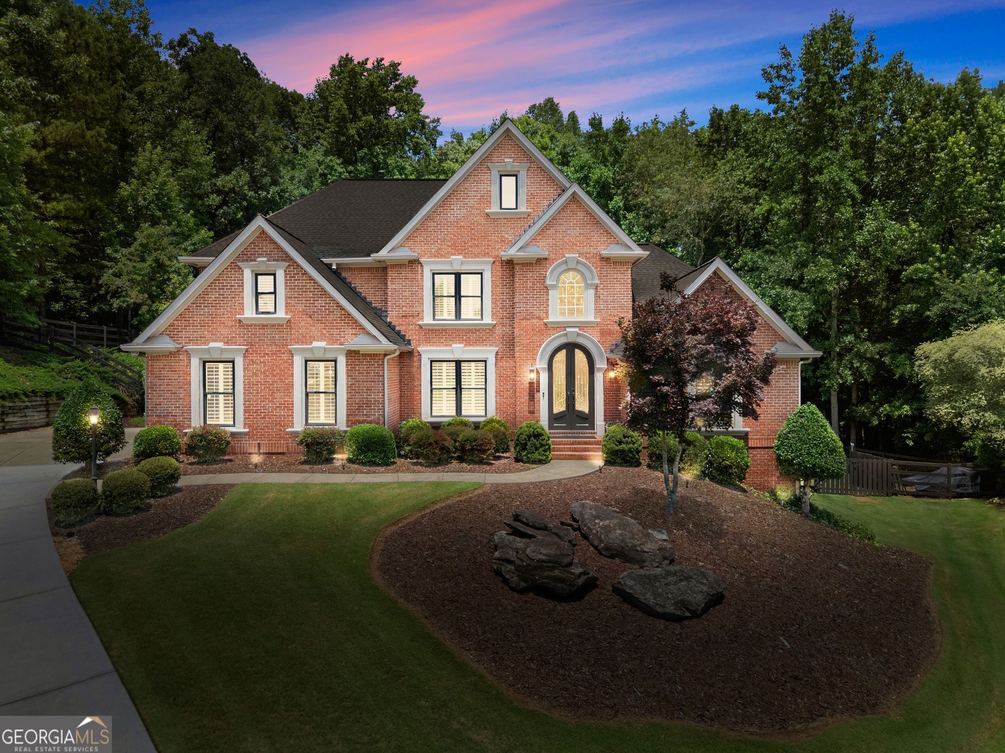 136 Riverview DR