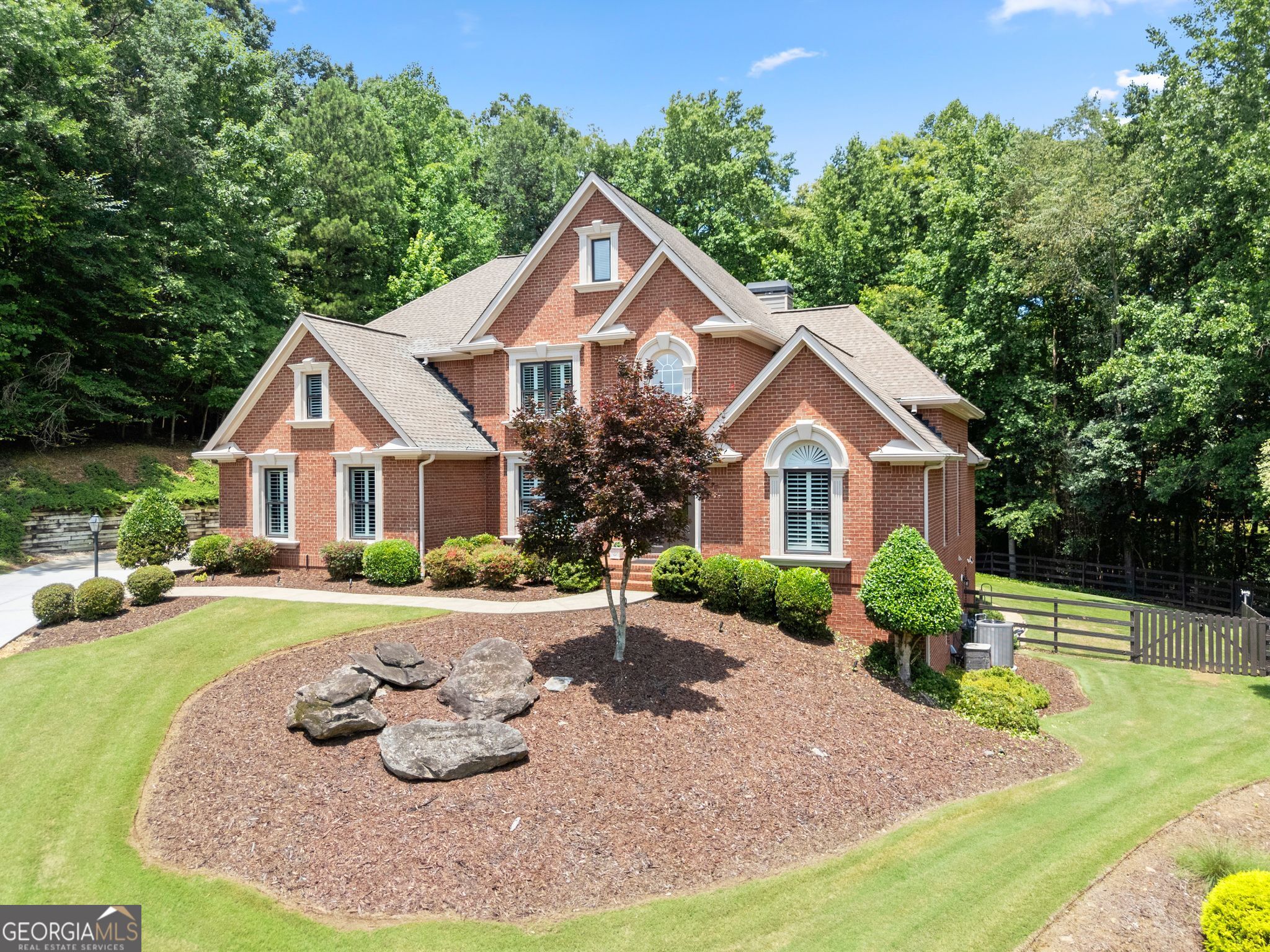 136 Riverview DR