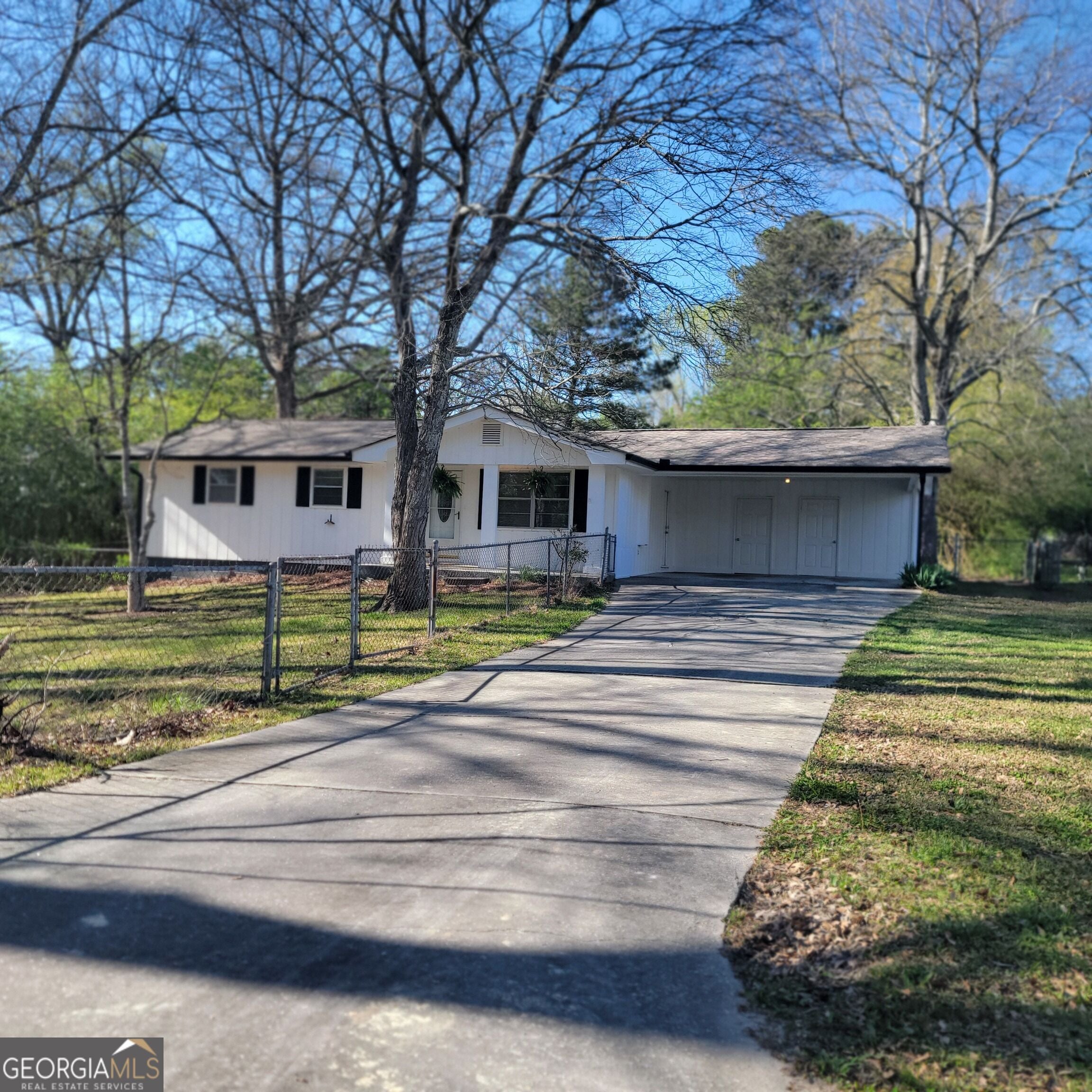 118 Meadows CT