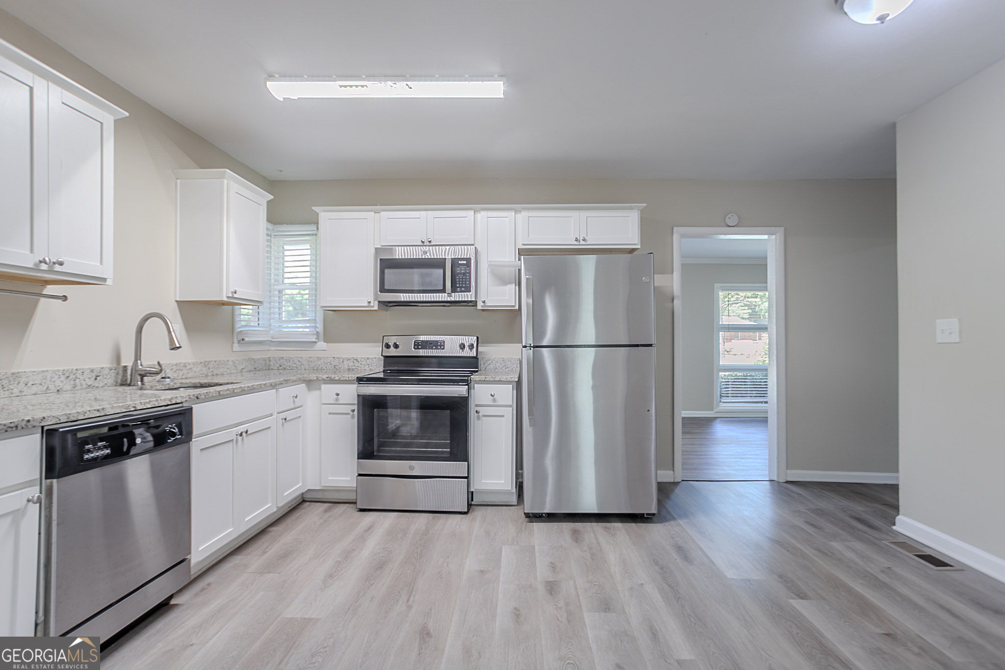 2755 Rockcliff RD SE