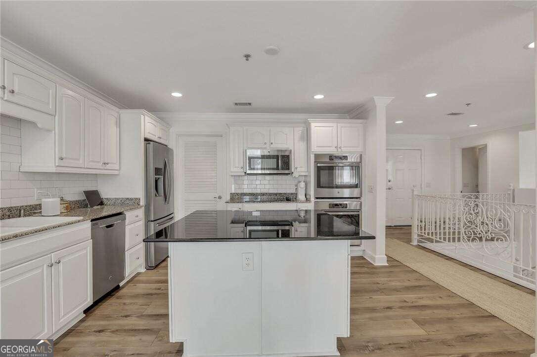 700 Wilmington Island RD 303