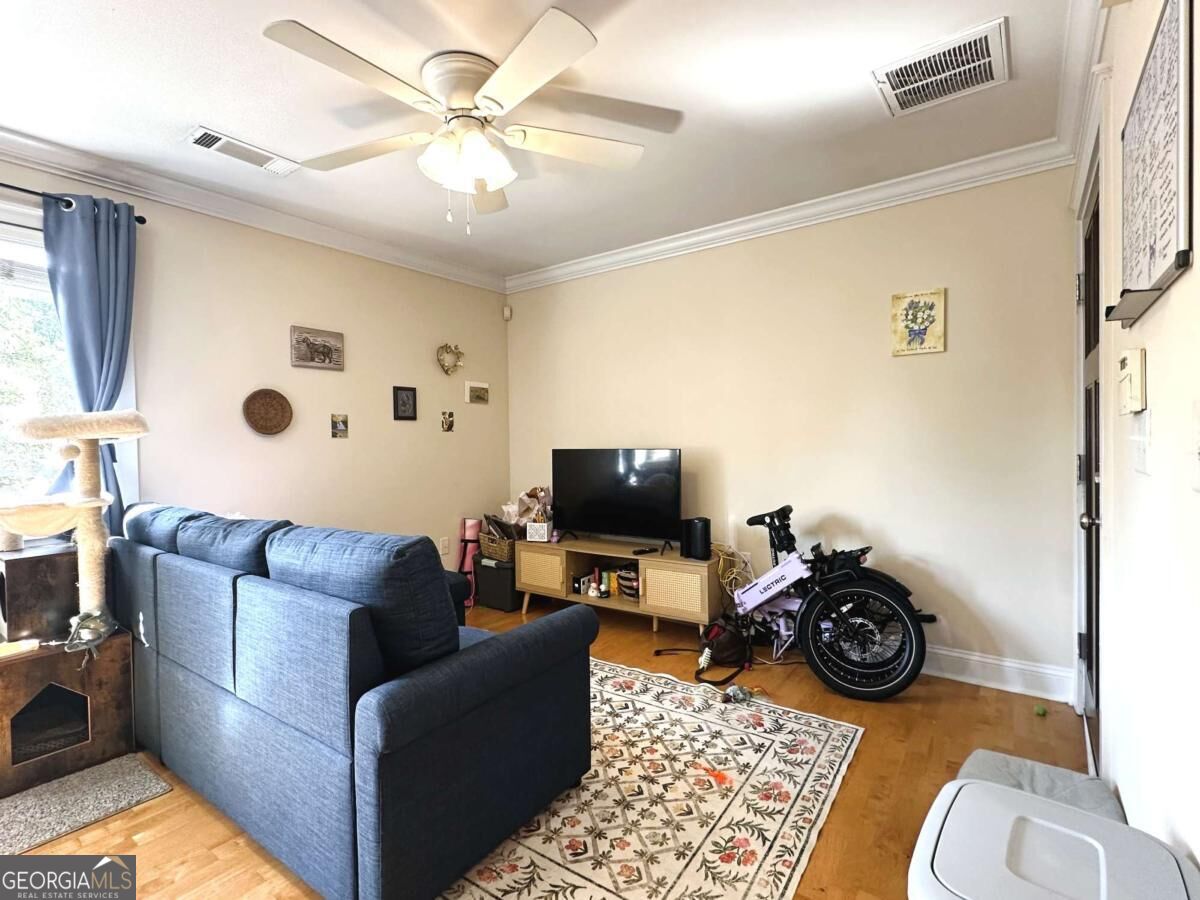 490 Barnett Shoals RD 610