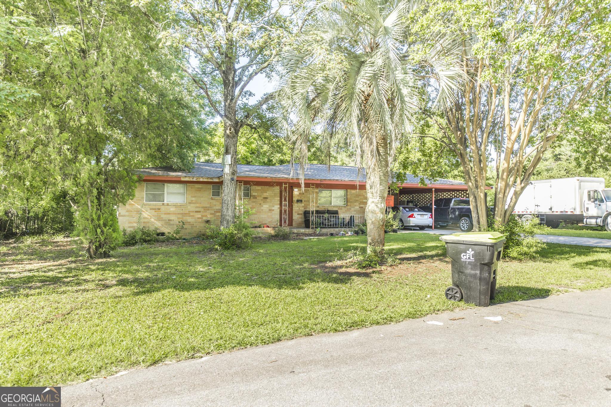 211 Utah AVE