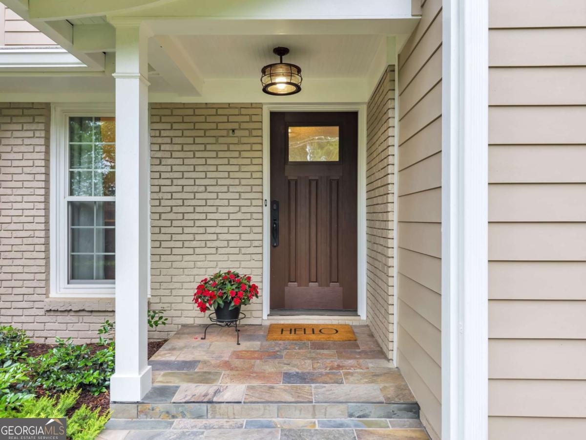 4374 Peachtree Dunwoody RD NE