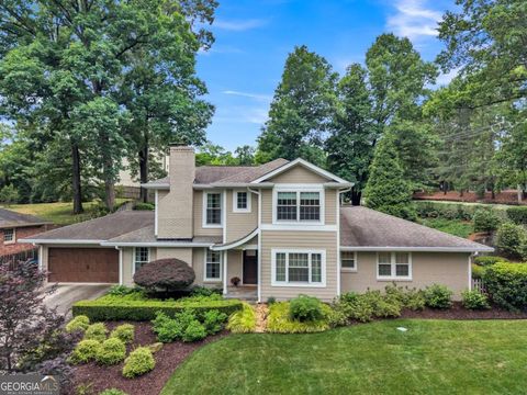 Photo of 4374 Peachtree Dunwoody Road NE, Atlanta, GA 30342 (MLS # 10763385)