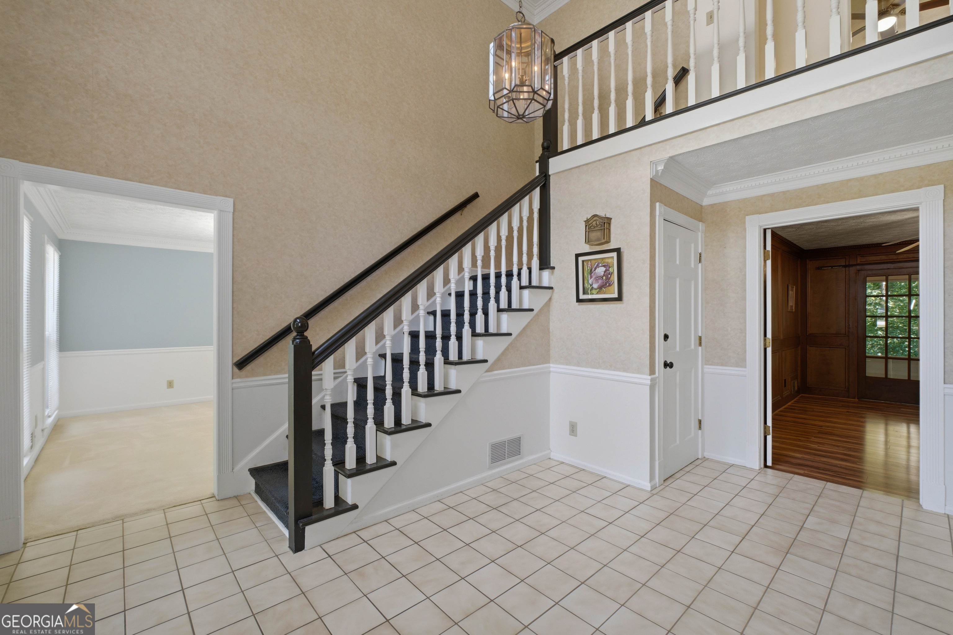 2562 River Knoll DR SW