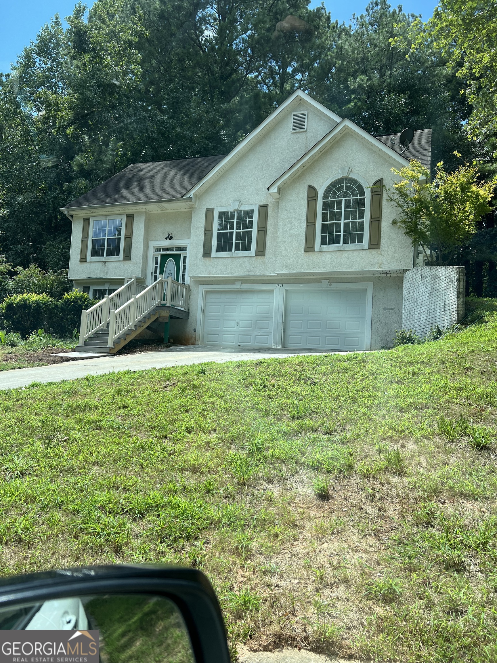 NEWLY RENOVATED 4 BEDS,3 FULL BATHS, ALMOST EVERYTHING NEW. Enjoy the backyard with a beautiful new deck. convenient to everything