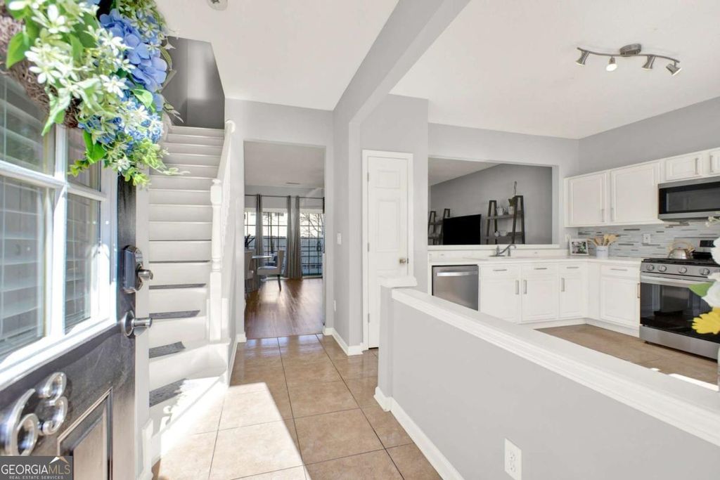 Photo of 13300 Morris Road #63, Alpharetta, GA 30004 (MLS # 10712261)