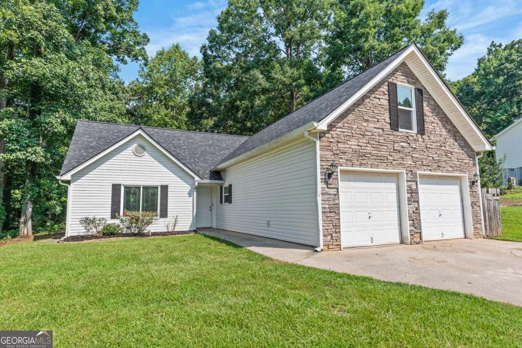 Photo of 185 Jimmy Reynolds Drive, Jefferson, GA 30549 (MLS # 10816906)