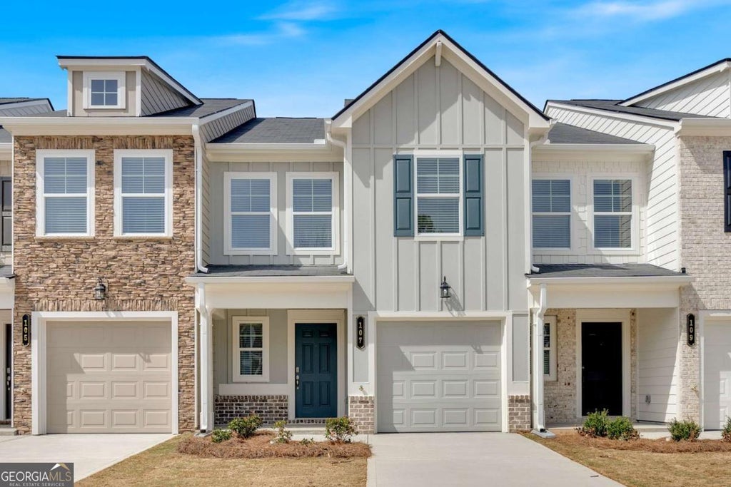 Photo of 107 Village Green Drive #170, Adairsville, GA 30103 (MLS # 10823521)