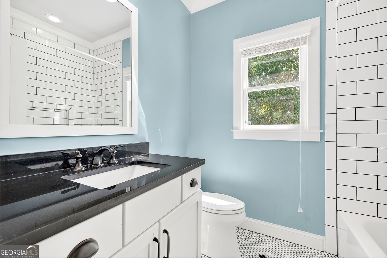 Brookhaven, Georgia 30319, United States, 5 Bedrooms Bedrooms, ,5 BathroomsBathrooms,Residential,Active,215929