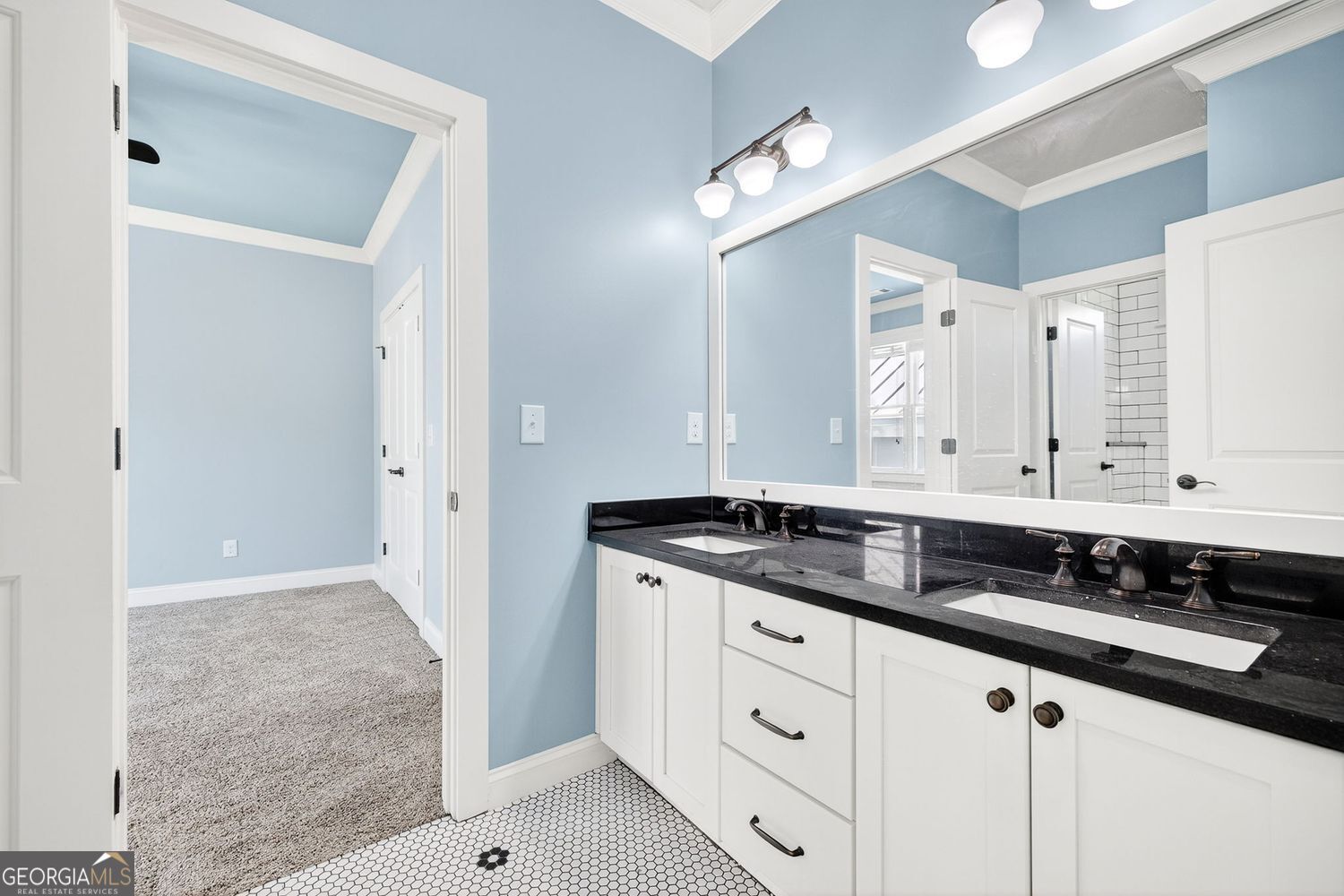 Brookhaven, Georgia 30319, United States, 5 Bedrooms Bedrooms, ,5 BathroomsBathrooms,Residential,Active,215929