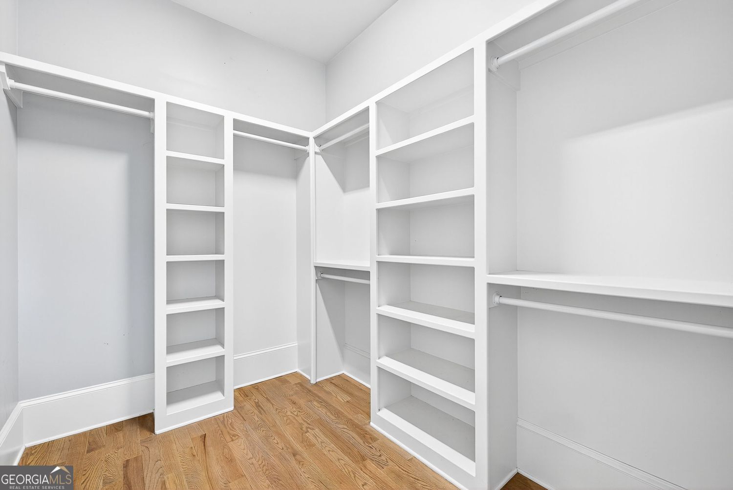 Brookhaven, Georgia 30319, United States, 5 Bedrooms Bedrooms, ,5 BathroomsBathrooms,Residential,Active,215929