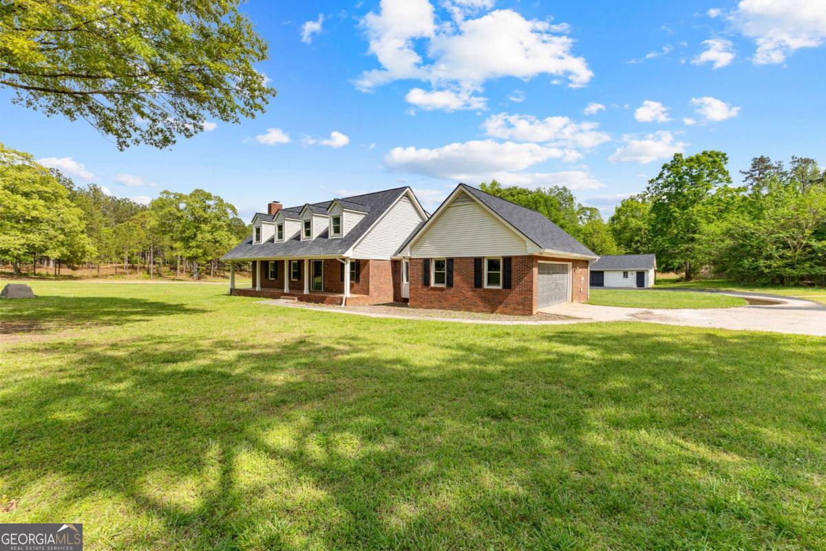 550 Davis RD